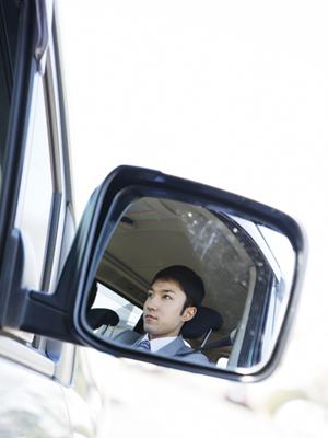 格安で車検作業を依頼できます。